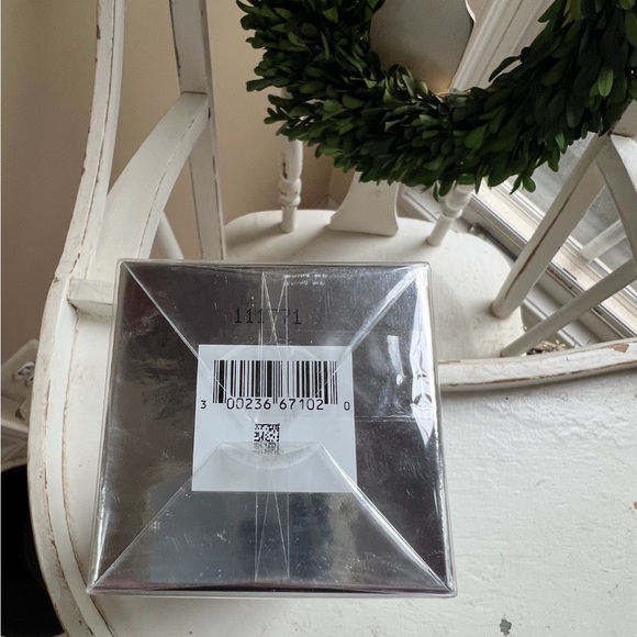 SkinMedica Neck Correct Cream-New in Package - Picture 4 of 9